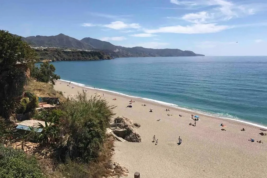 “Smile Nerja” Chic Apartment With Wifi, 4 Guests Spain