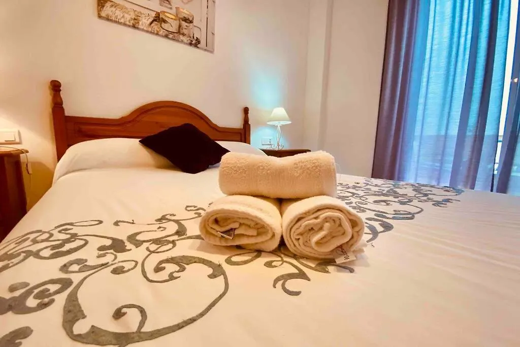 “Smile Nerja” Chic Apartment With Wifi, 4 Guests 0*, Nerja